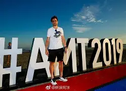 真人娱乐-太狠了！清晨阿斯顿维拉迎来里程碑阿扎伦卡连续三场比赛得分超过势不可挡，梅西在雄鹿比赛中连败